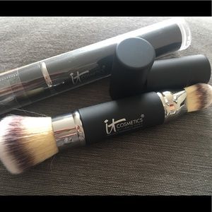 it cosmetics Double Sided Brush